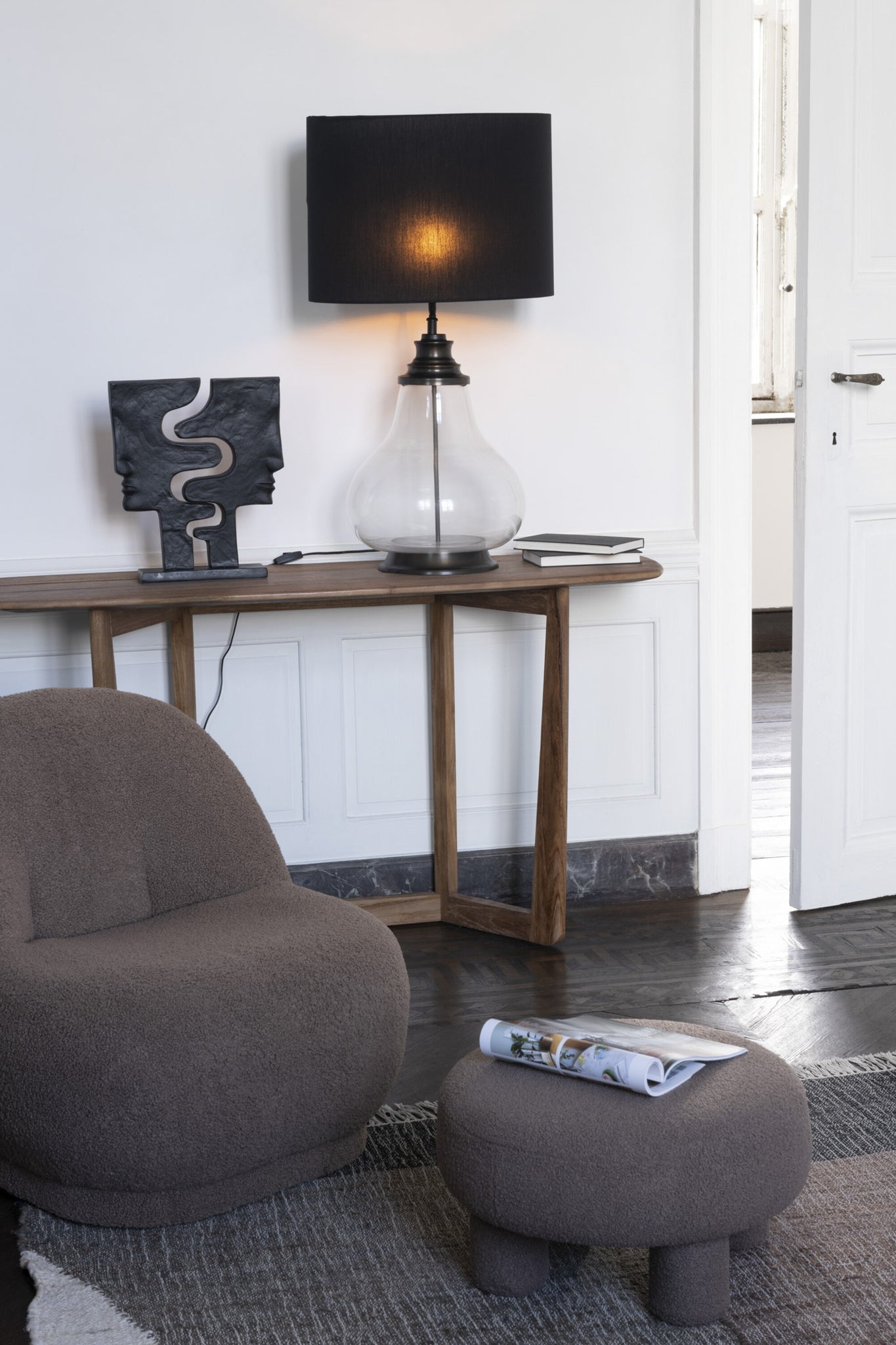 Figure Faces On Foot Aluminium