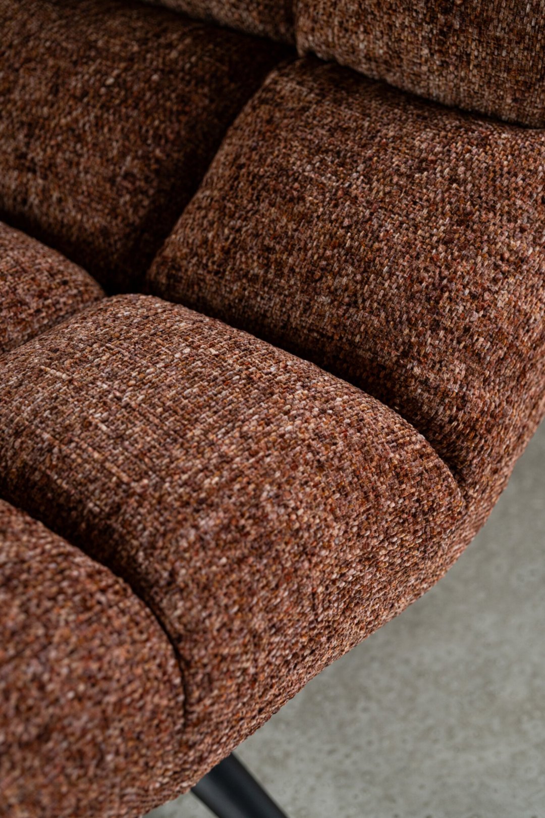 Lounge Chair Gesteppt Matel Terrakotta