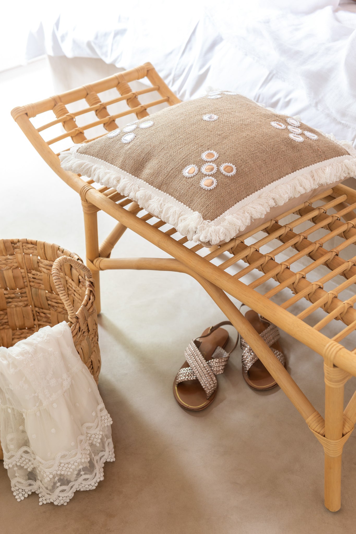 Cushion Mirrors In Corners Jute Natural/White