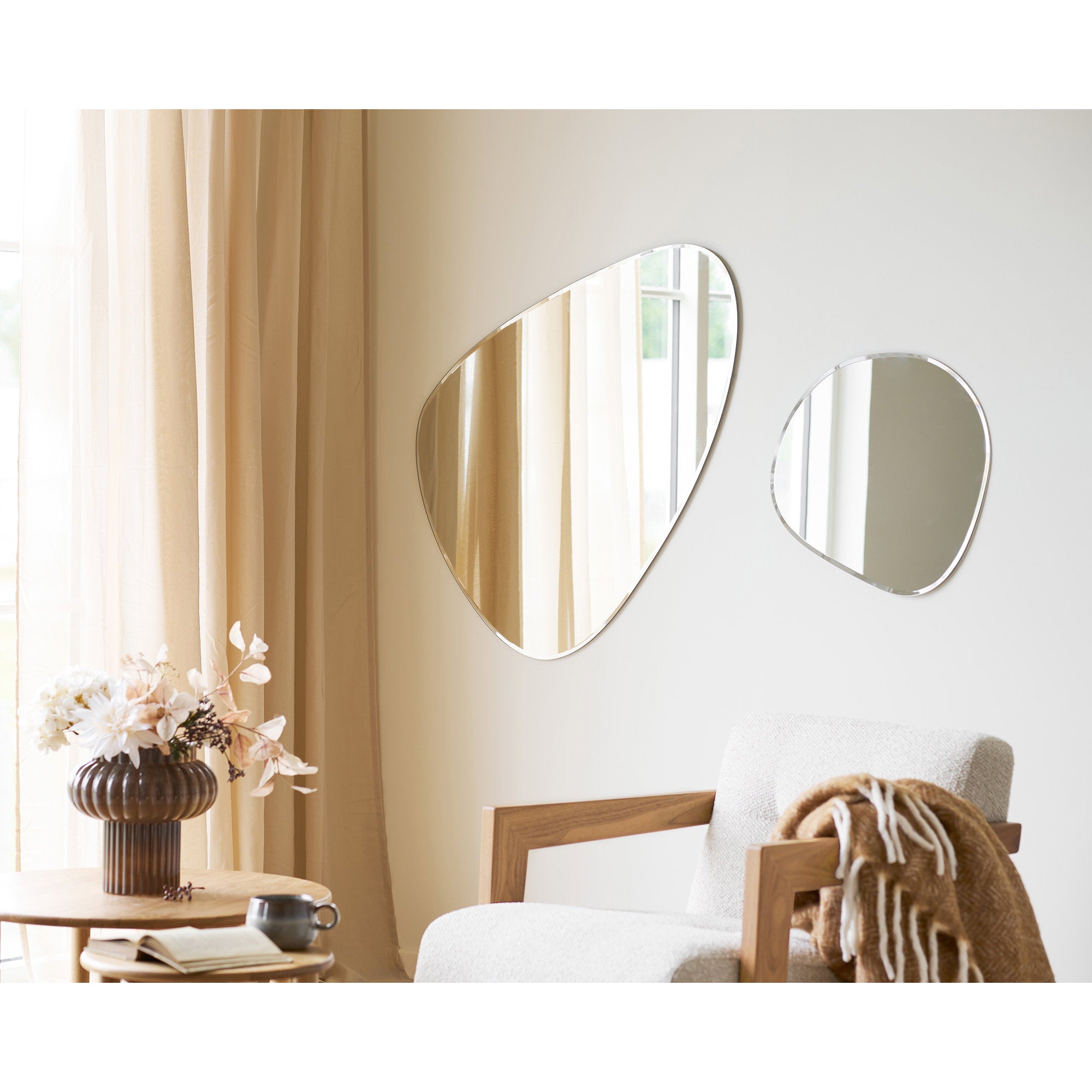 Devonport Wall mirror - Wall mirror, organic shape, facet 70x100 cm