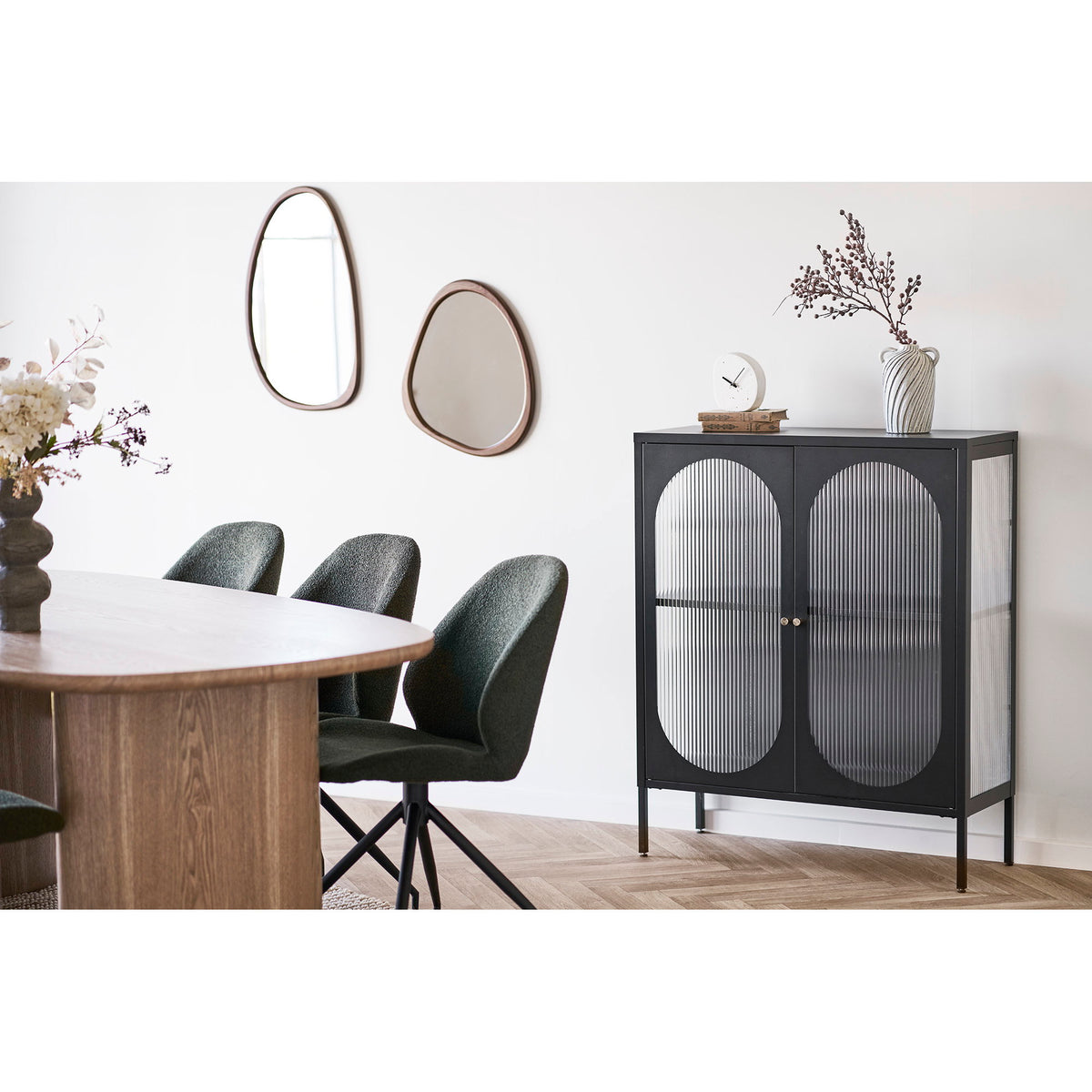 Spiegel Luxon – MDF met houtlook, organische vorm, 38,5x64,5 cm