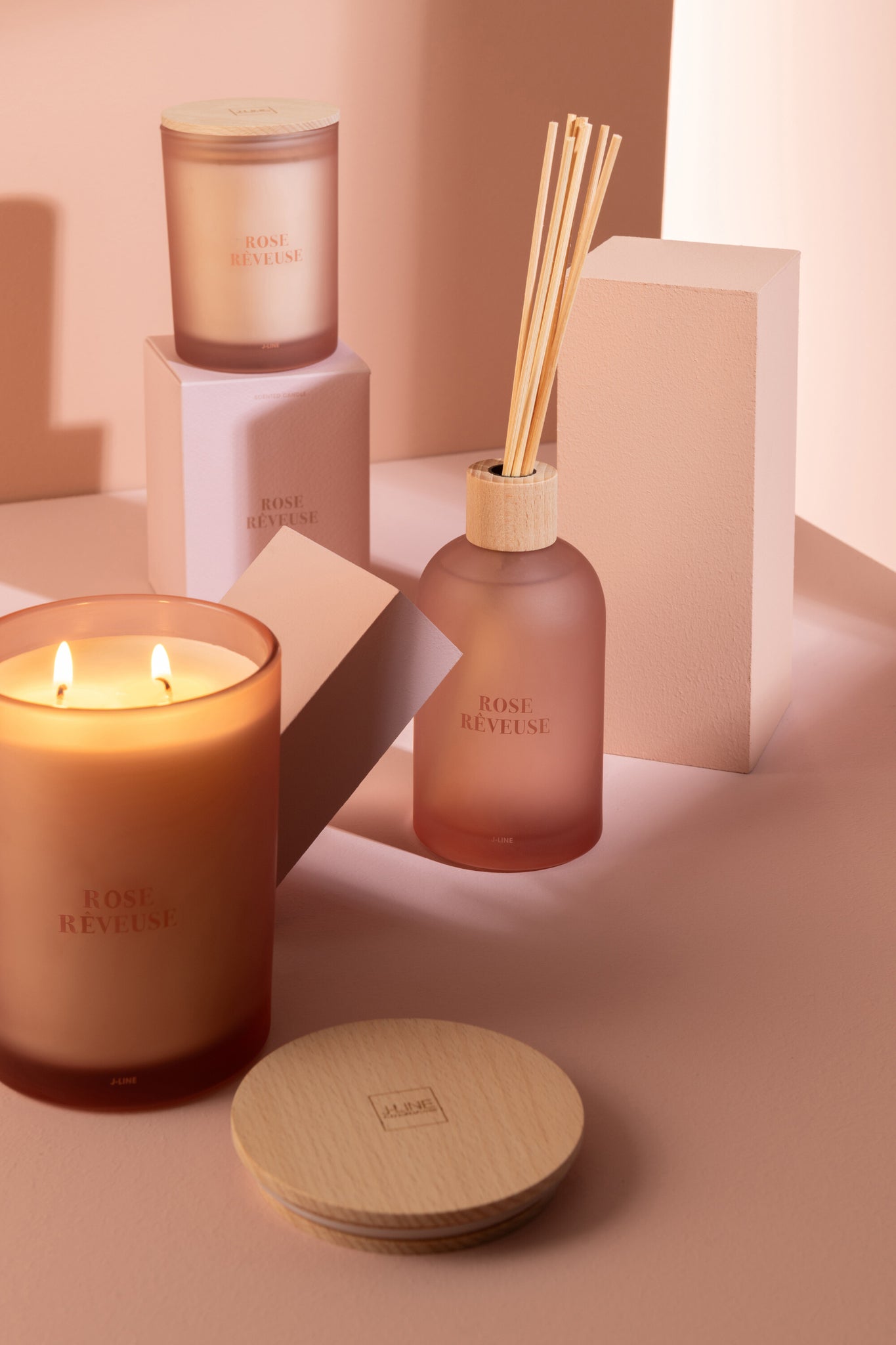 Reed Diffuser Accords Essentiels Rose Rêveuse-250Ml