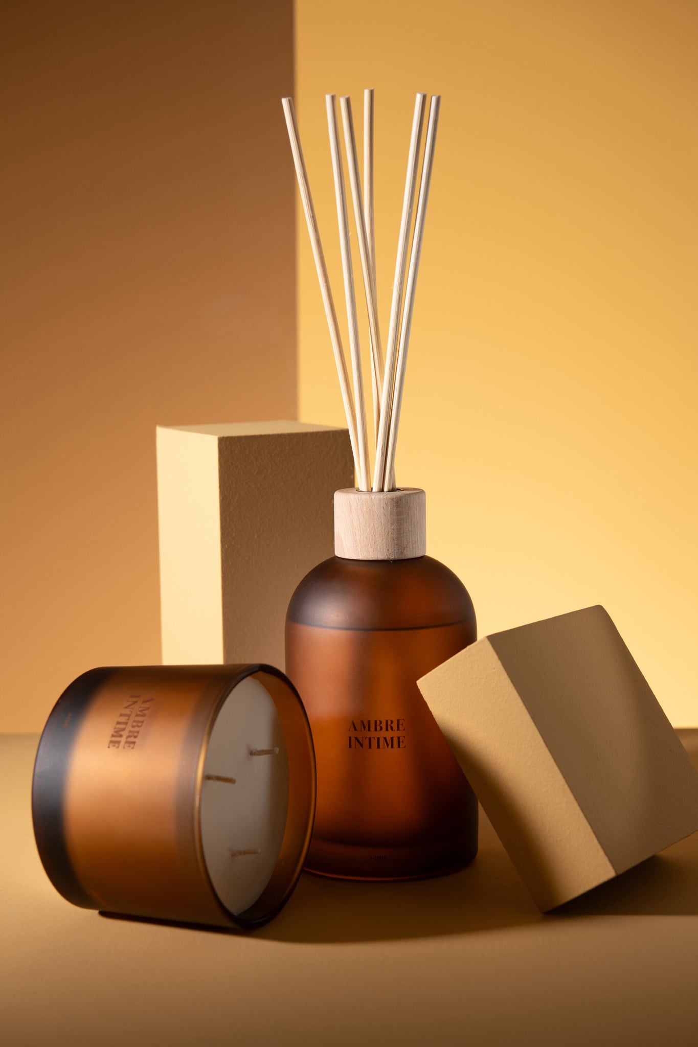 Reed Diffuser Accords Essentiels Ambre Intime-550Ml