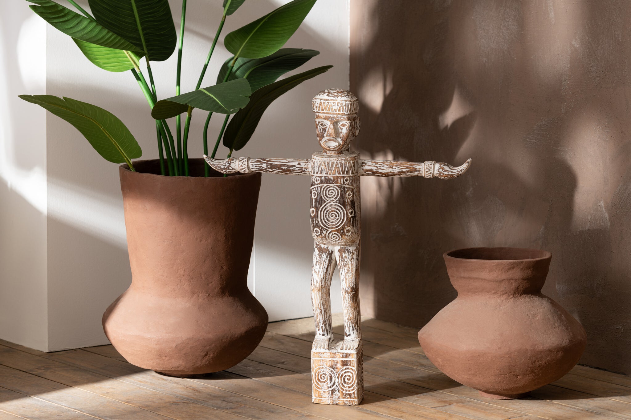 Statue Edmund Albasia Wood Natural