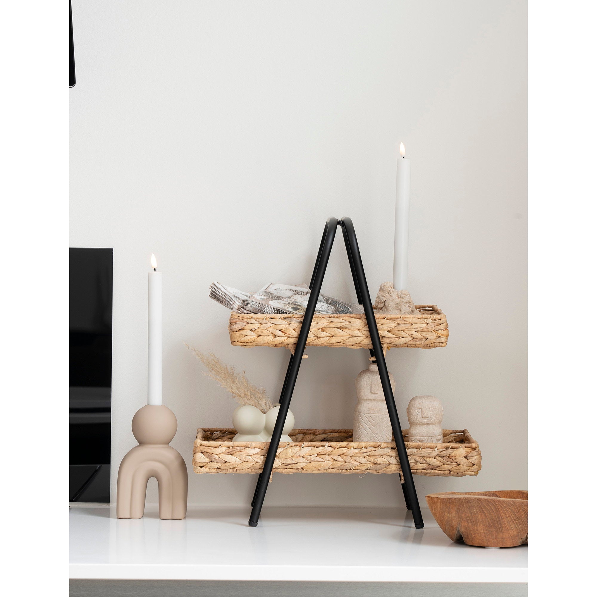 Alfaro Tray - Tray, water hyacinth/metal, black/nature 42x23x43,5 cm