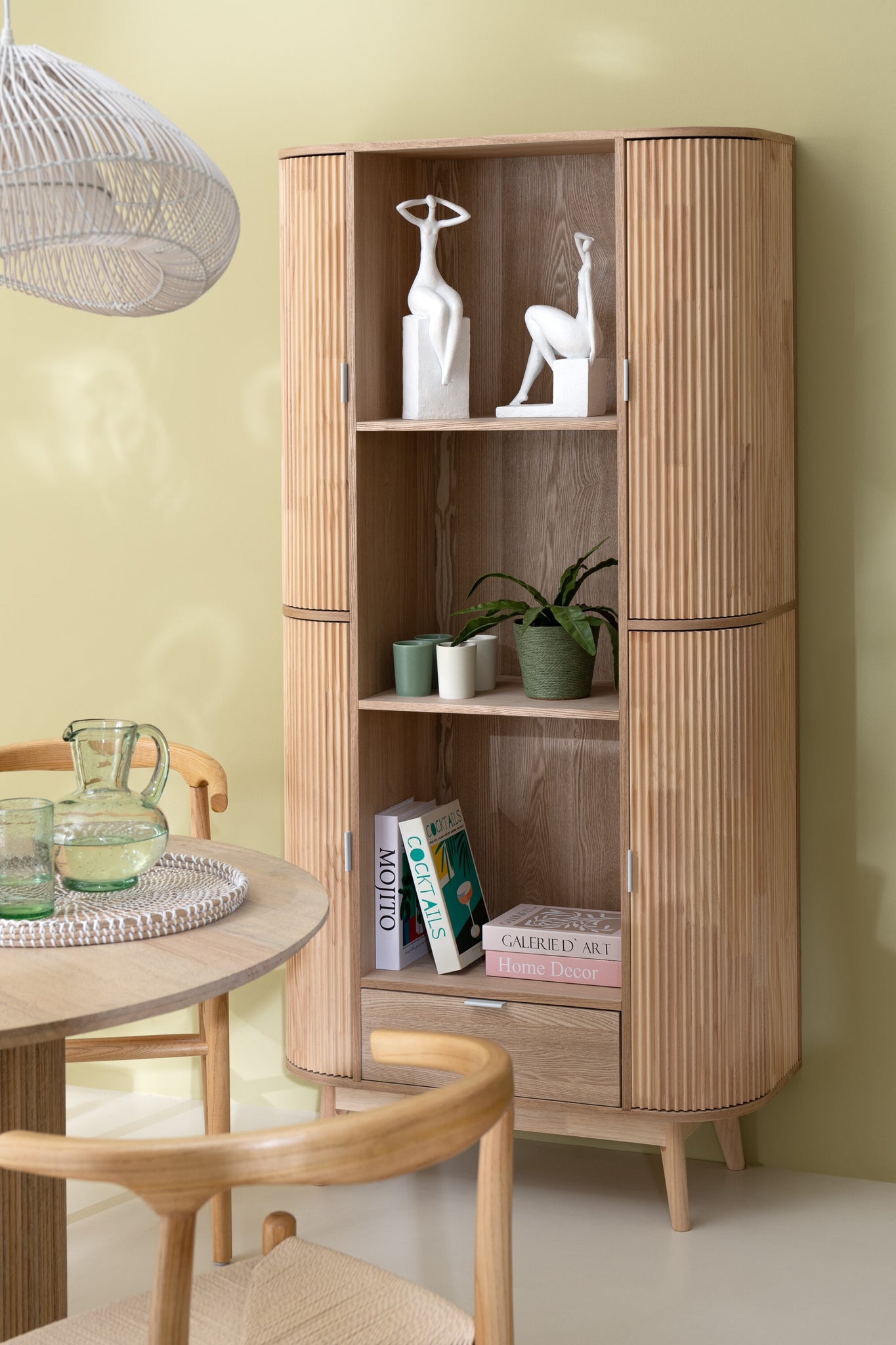 Rundes offenes Regal Holz Natur | Minimalistischer Aufbewahrungsschrank | Living and Goods