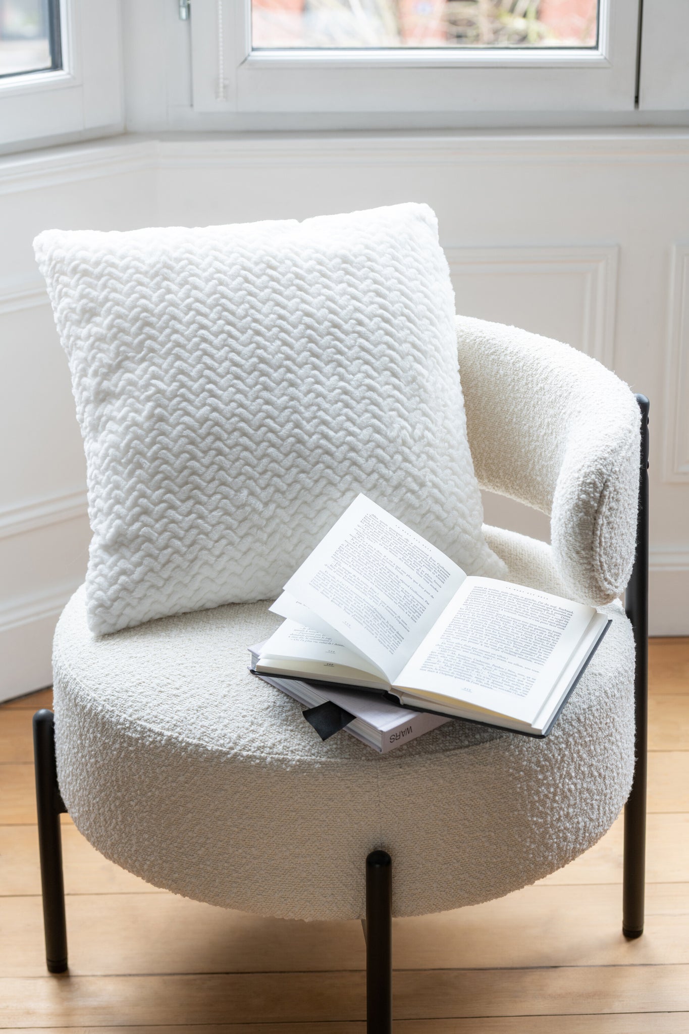 Cushion Polyester White