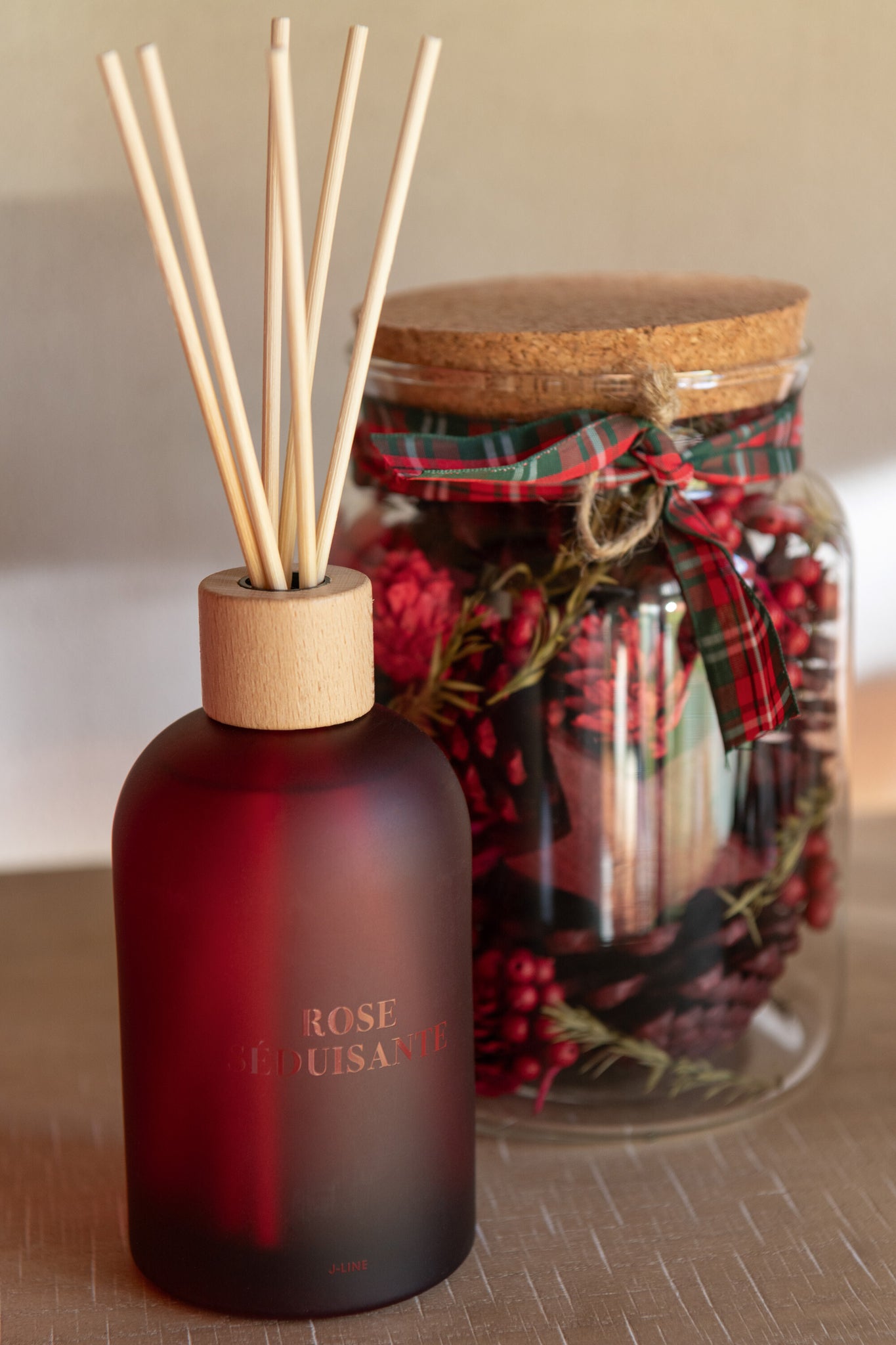 Reed Diffuser Accords Essentiels Rose Seduisante-250Ml
