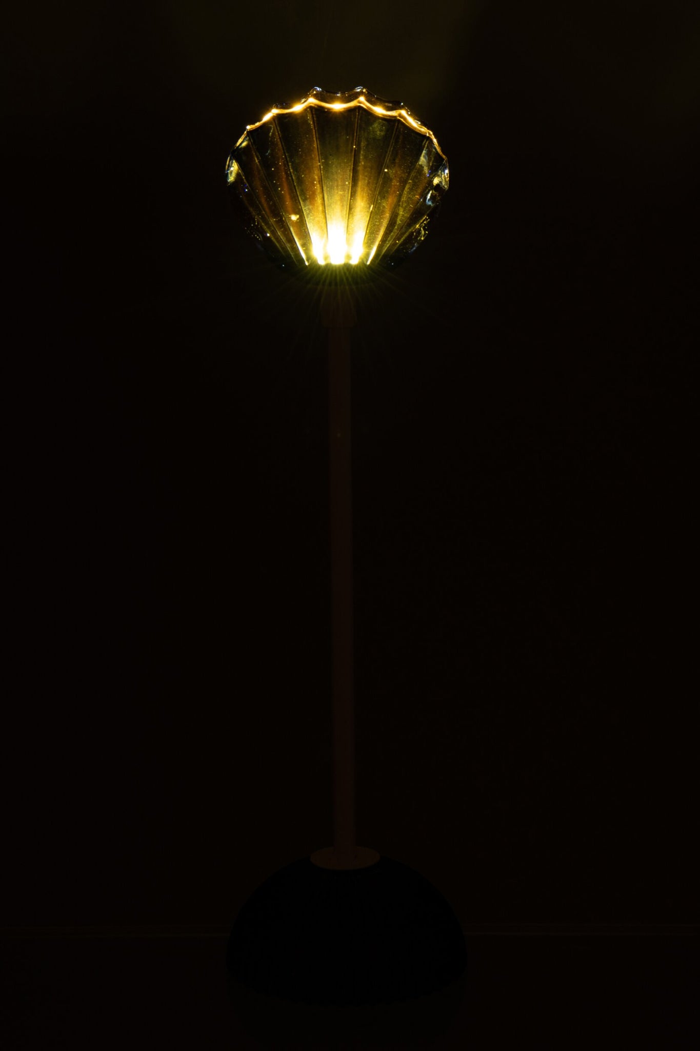 Tischlampe LED Shell Eisen Blau/Weiß Mittel