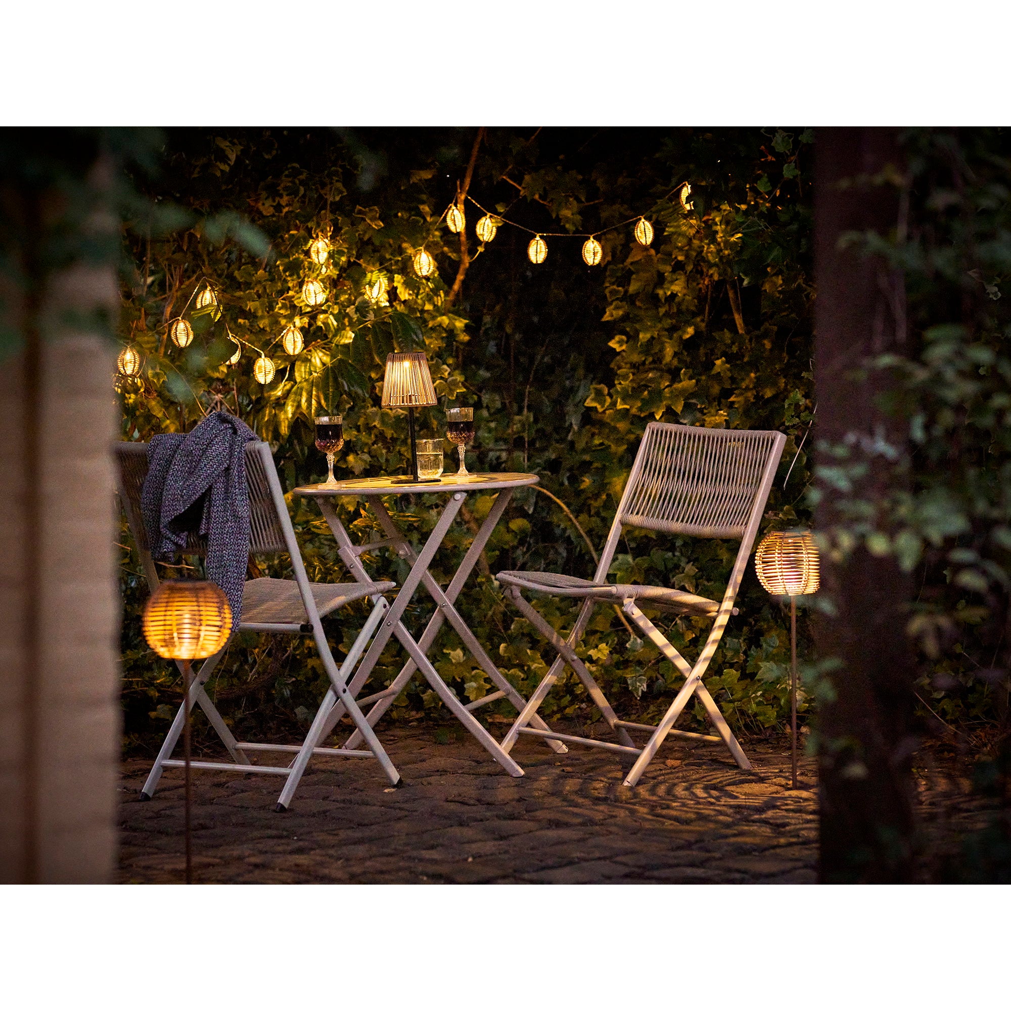 Carlisle LED String Light - String light, polyrattan/metal, nature/black