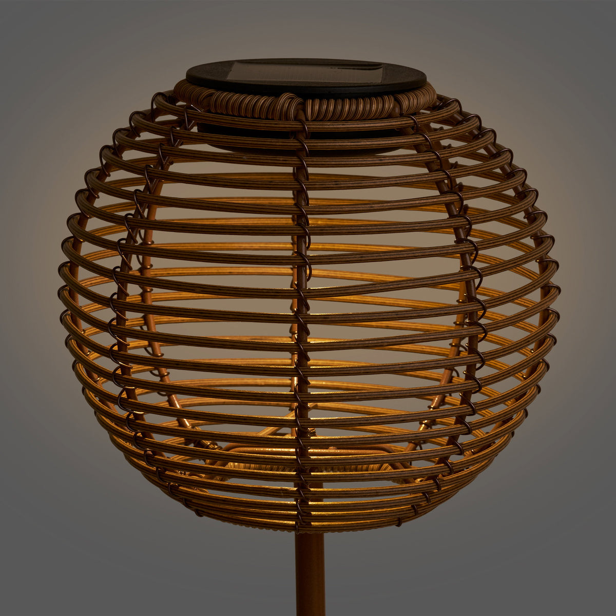Vloerlamp Carlisle – metaal en PE, naturel, 17x17x70,5 cm
