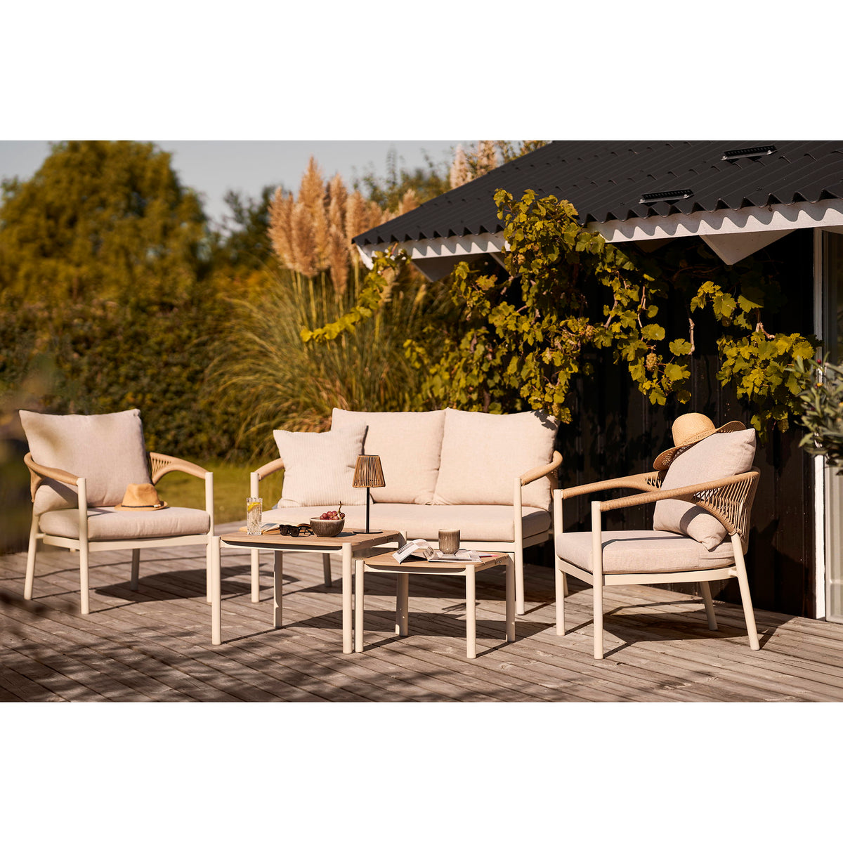 Tafellamp Salford – polyrattan en metaal, bruin met zwart, 13,5x13,5x30,5 cm