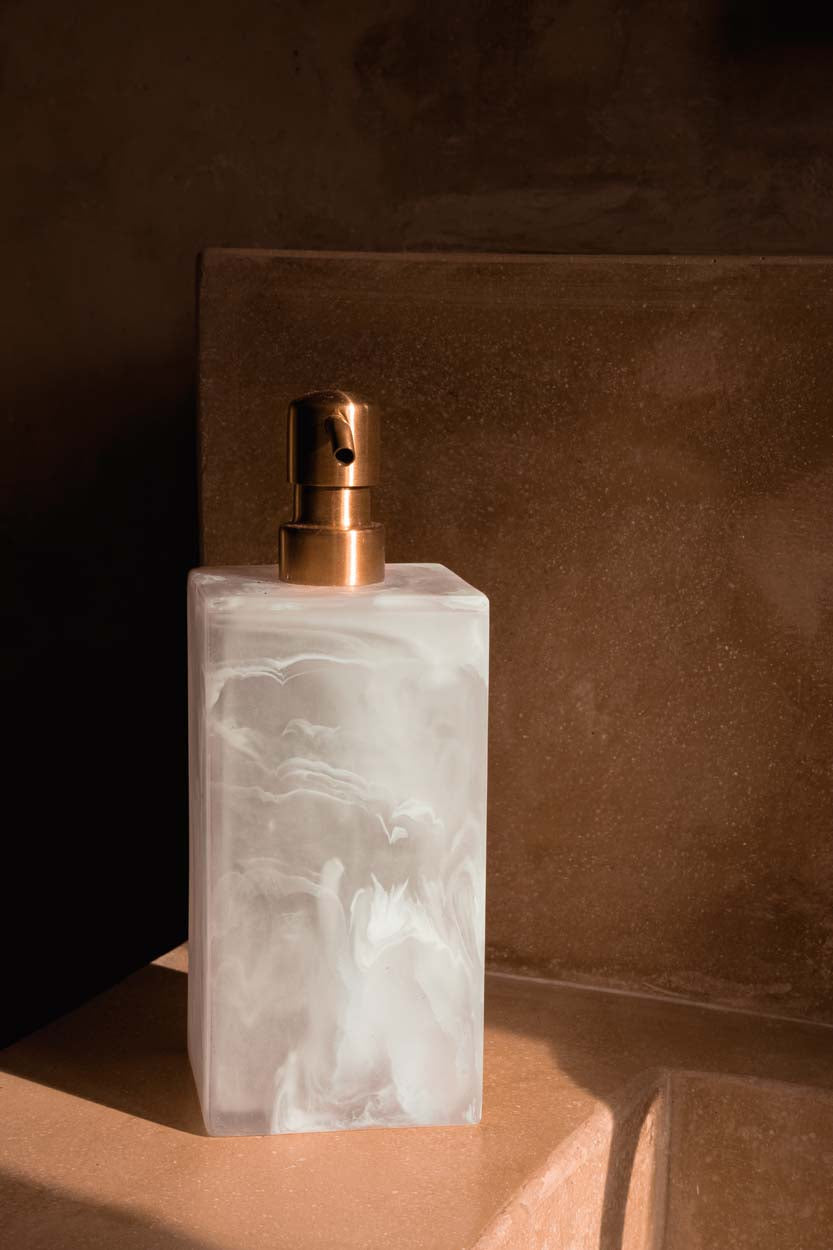 The Resin Soap Dispenser - Pink White