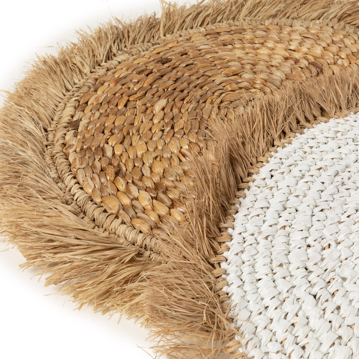 Platzset aus Wasserhyazinthe und Raffia – Weiß Natur