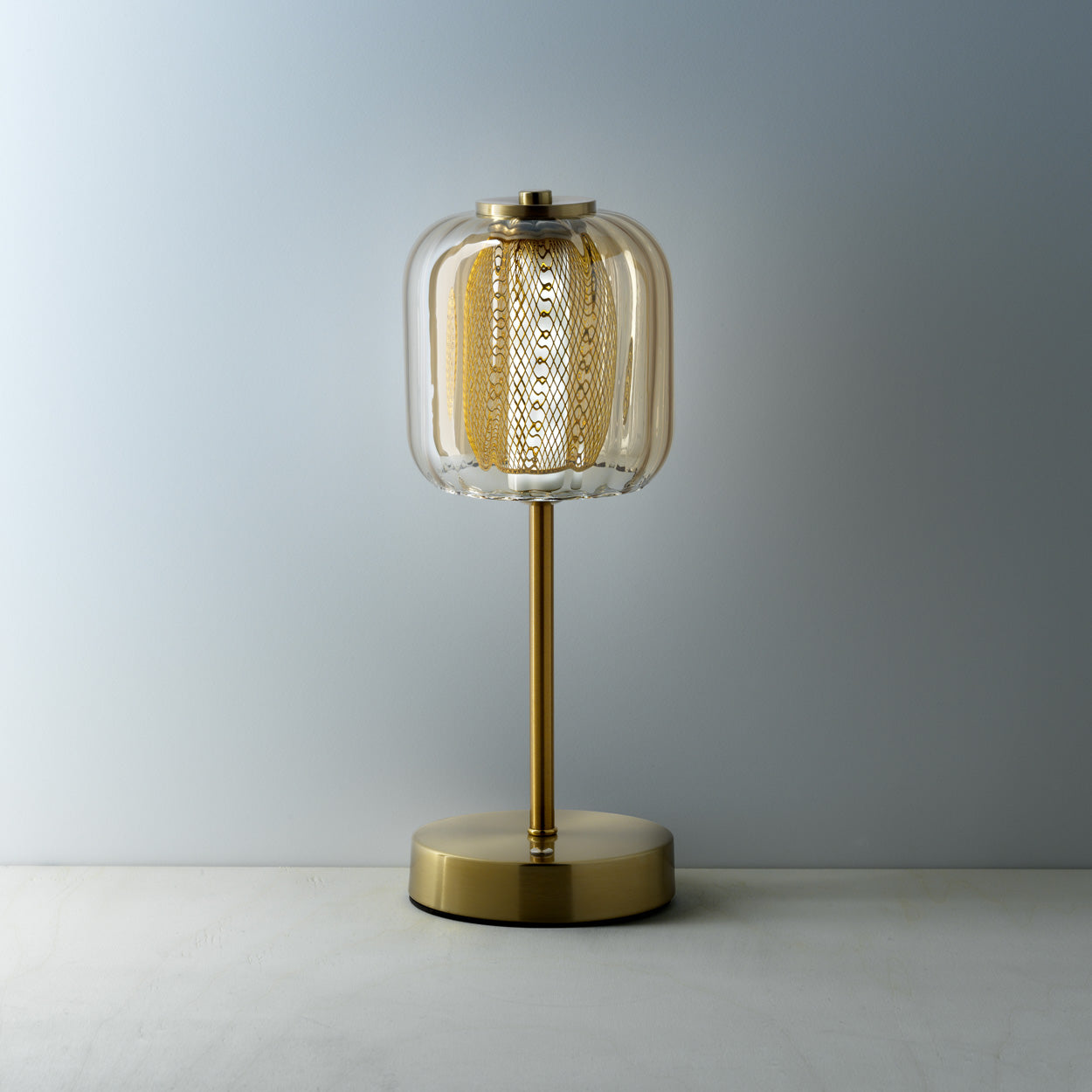 Die Lighty Gaga LED-Tischleuchte