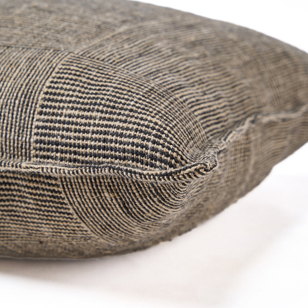 Kussenhoes Bloc Party – linnen, zwart naturel, 50×50 cm