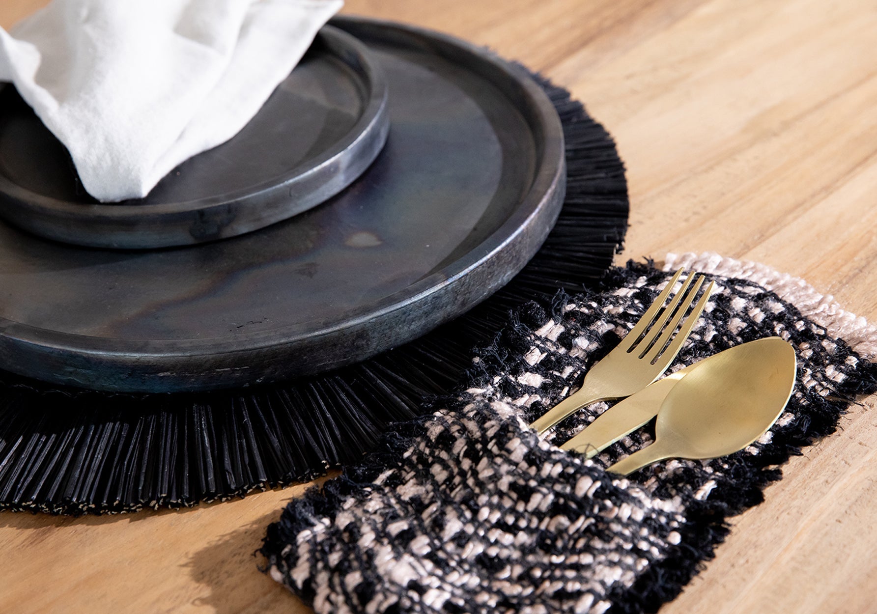 The Oh My Gee Cutlery Holder - Black Copper