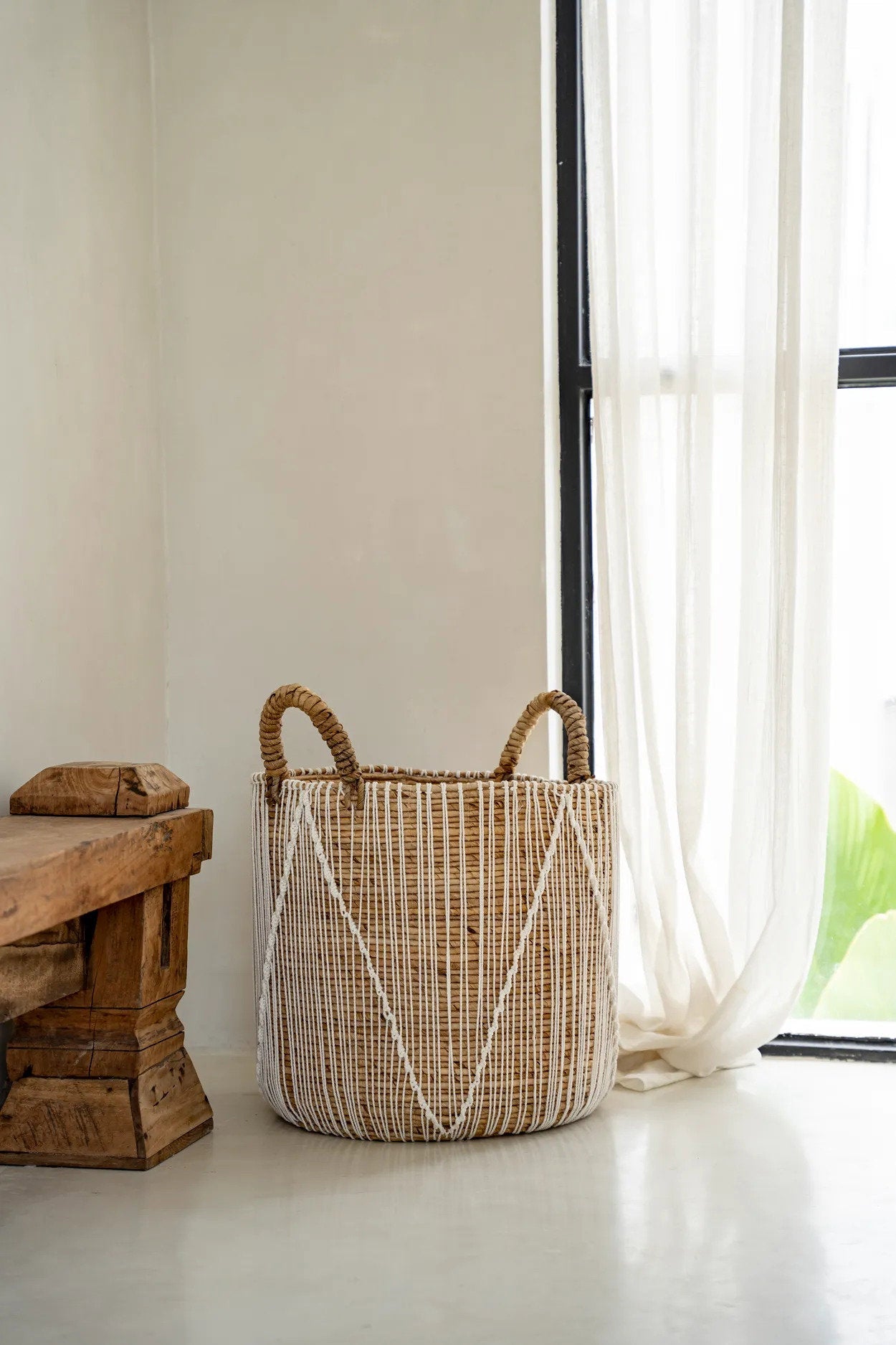 The Straight Stitched Macrame Basket - L