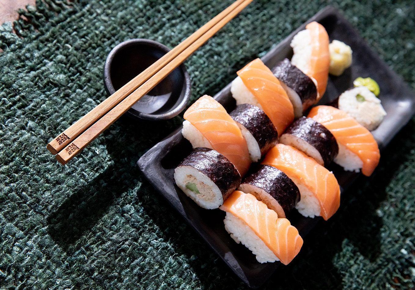 Der gebrannte Sushi-Teller - Schwarz - M