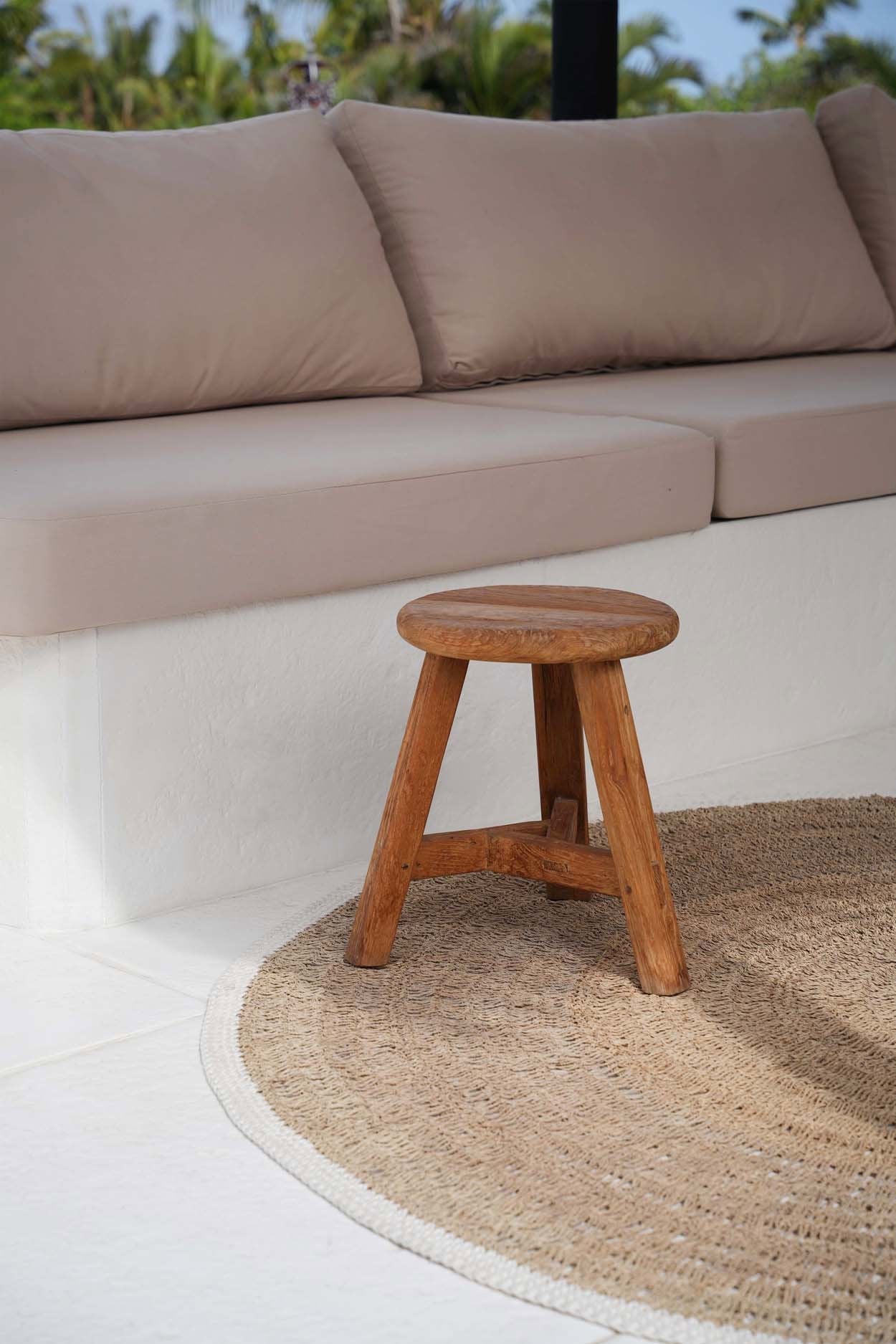 Kruk Noguchi – gerecycled teakhout, naturel, ø35×45 cm