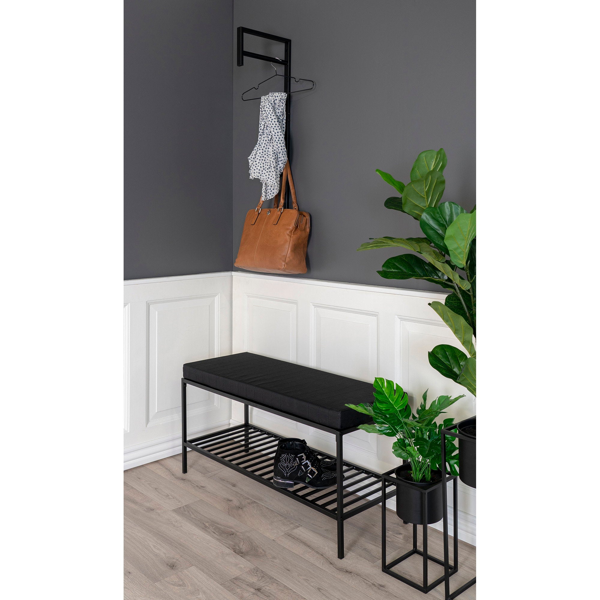 Vita bank met kussen en schap – zwart met zwarte poten, 100x36x48,5 cm