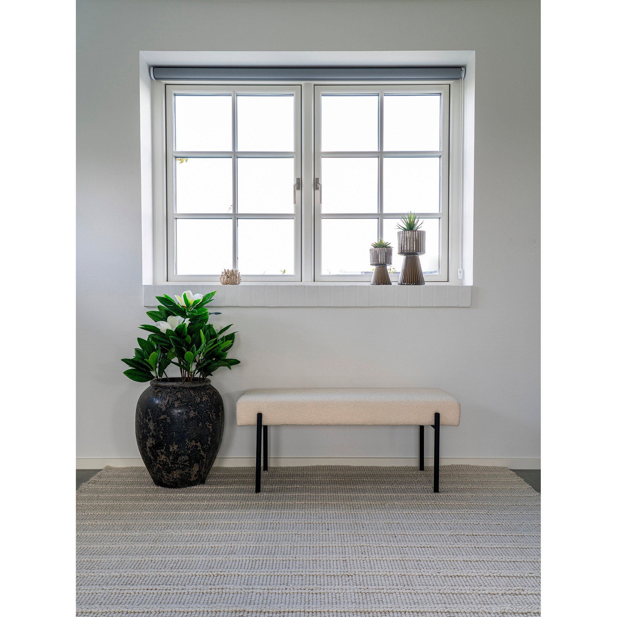 Swindon Sitzbank – Bouclé, weiß, schwarze Beine, 100x36x42,5 cm, HN1232
