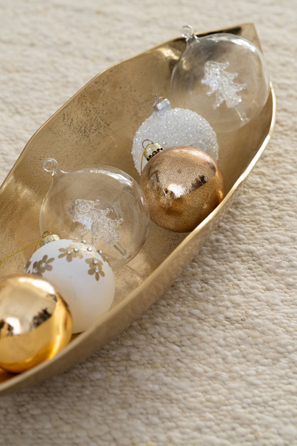 Kerstbal met kerstboom – glas, transparant, Ø10 cm