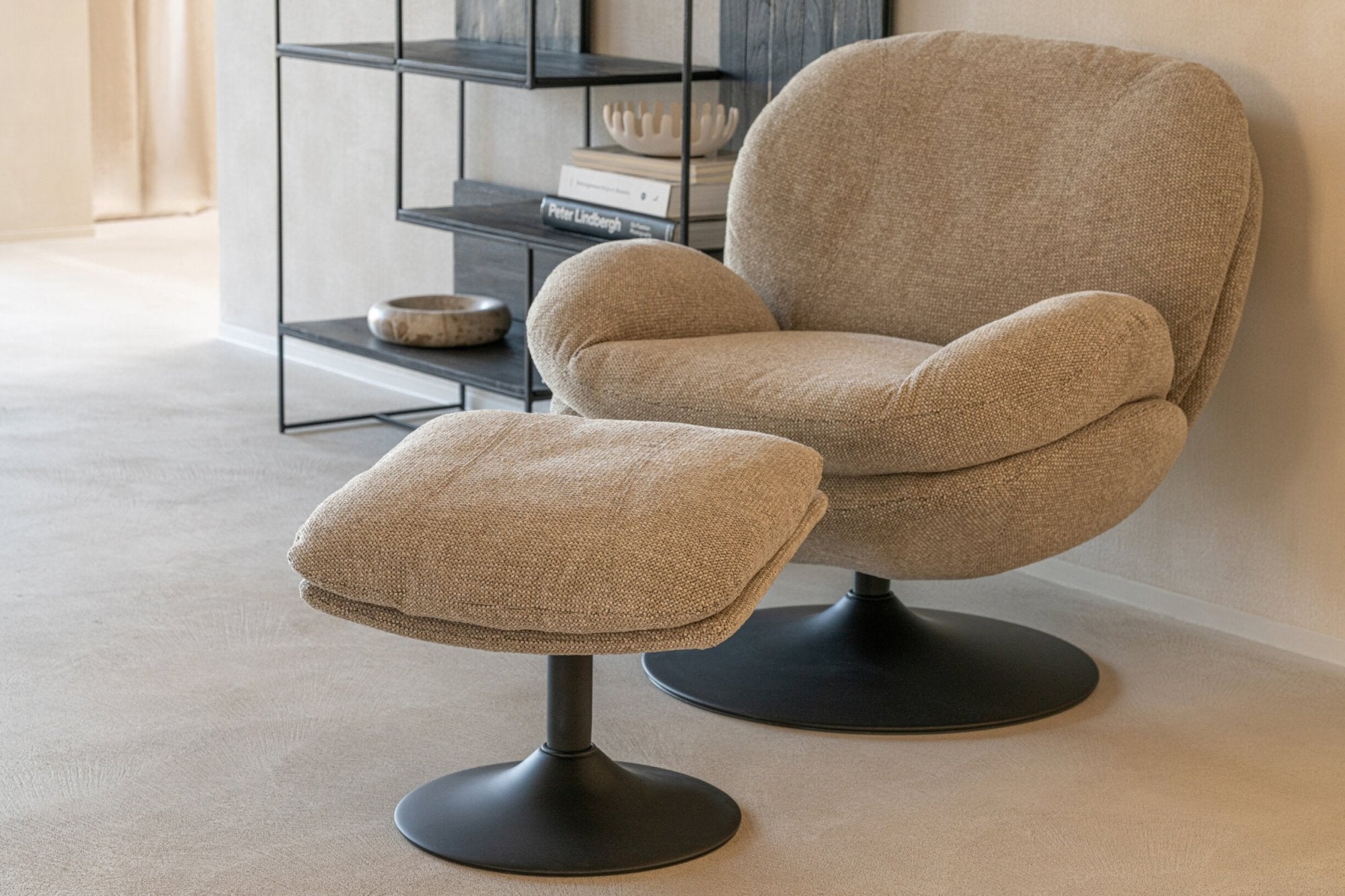 Lounge Chair + Hocker Matel Beige