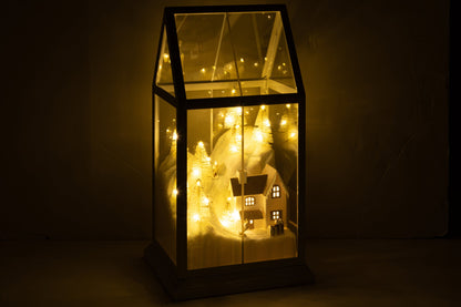 Kerstdorp met LED klein – glas en kunststof, wit en goud, 18×15×33 cm