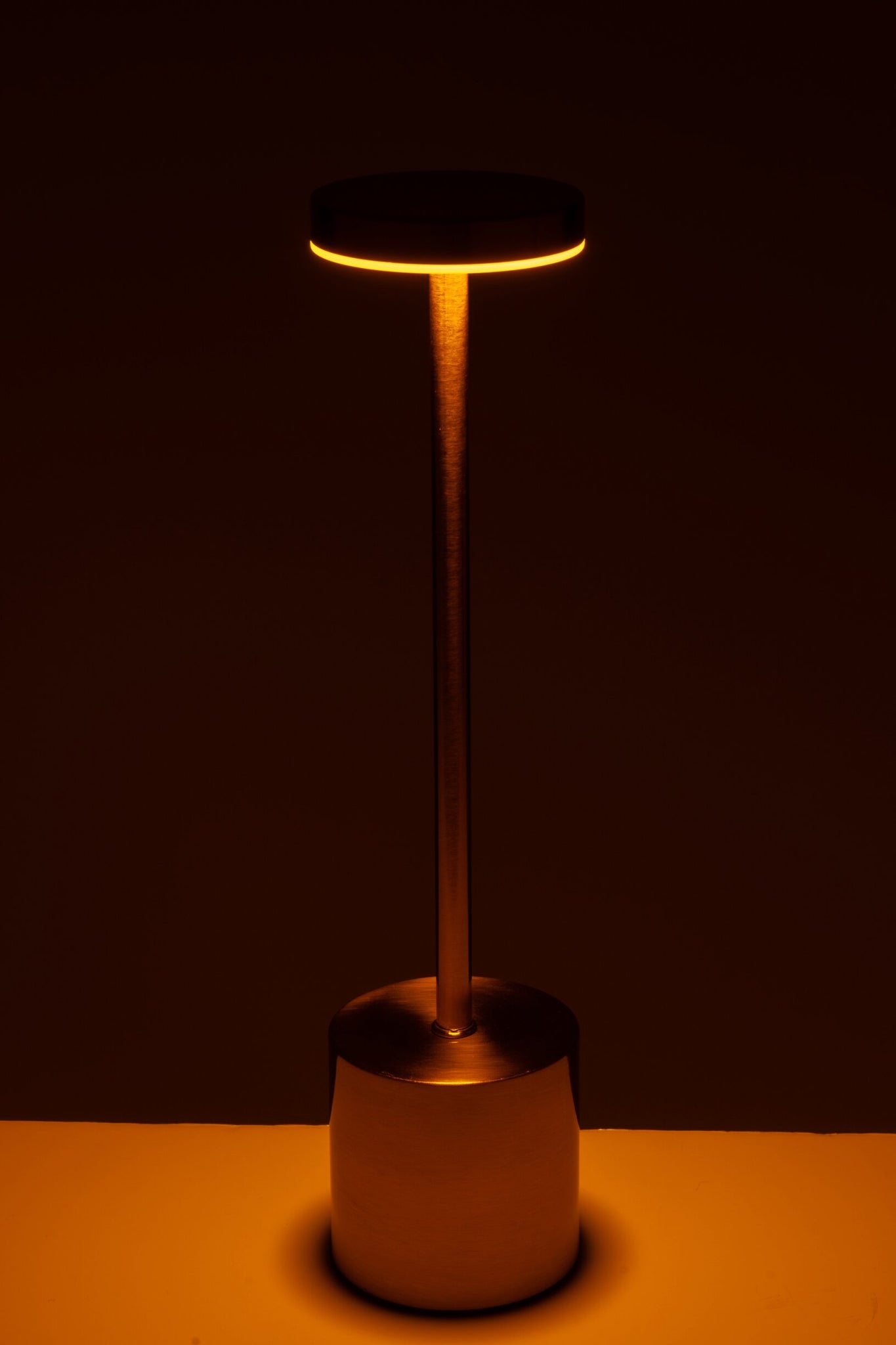 Tafellamp Matel – kunststof, goud, 8x8x33,5 cm