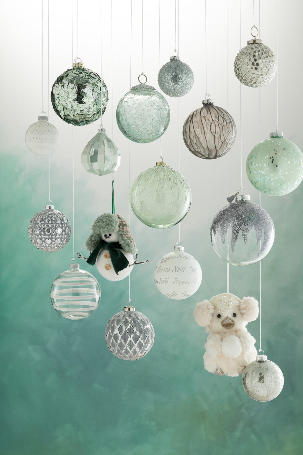 Kerstballen met pailletten doos van 4 – glas, licht azuurblauw, Ø10,5 x 12 cm