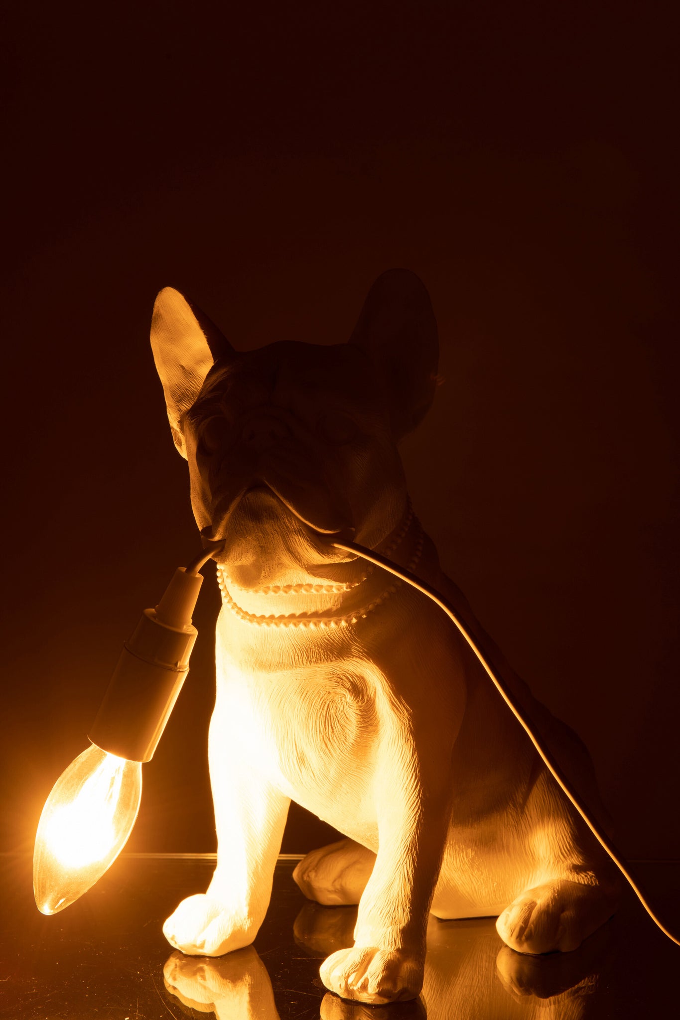 Lamp Bulldog Poly White