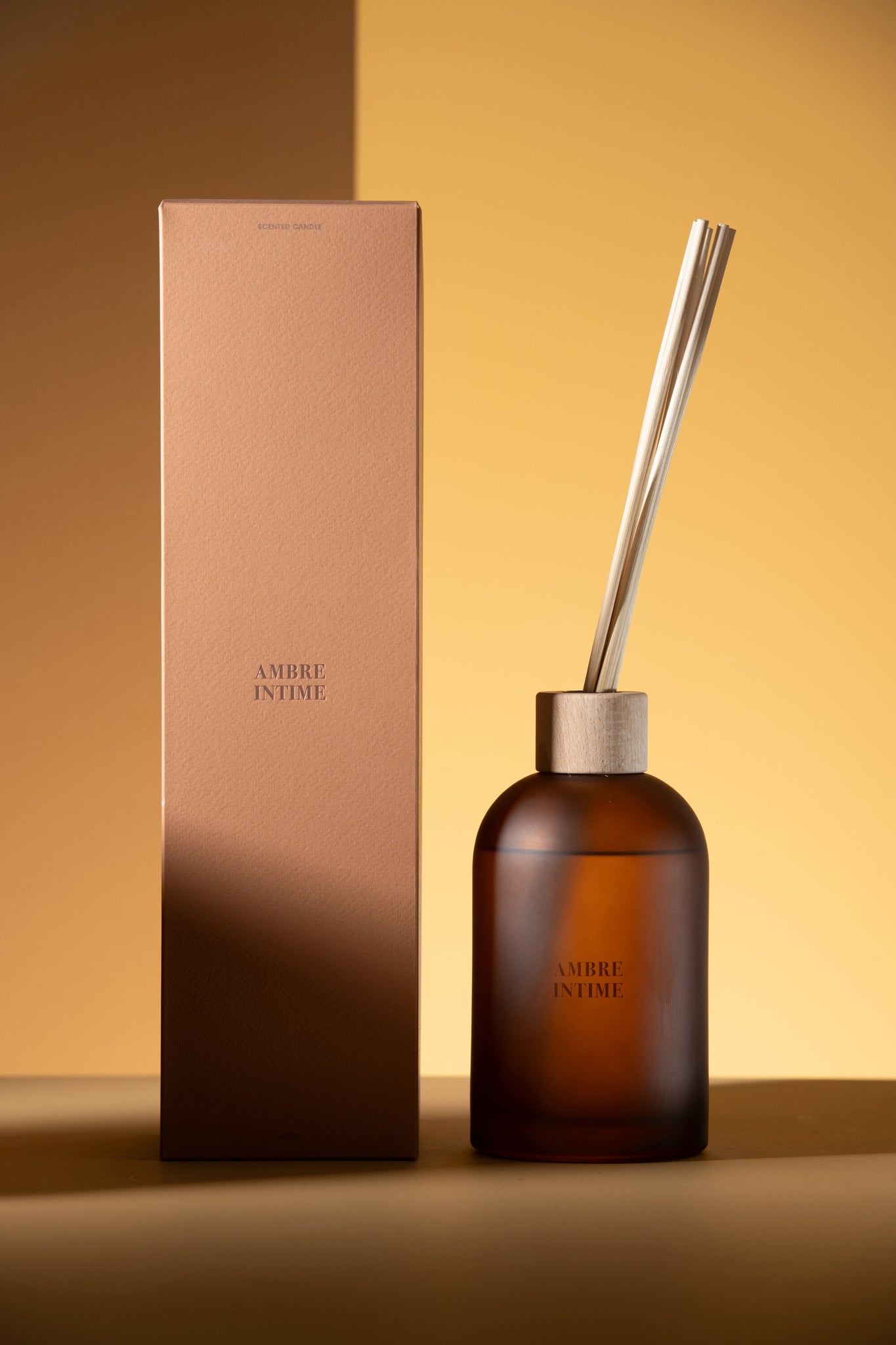 Reed Diffuser Accords Essentiels Ambre Intime-550Ml