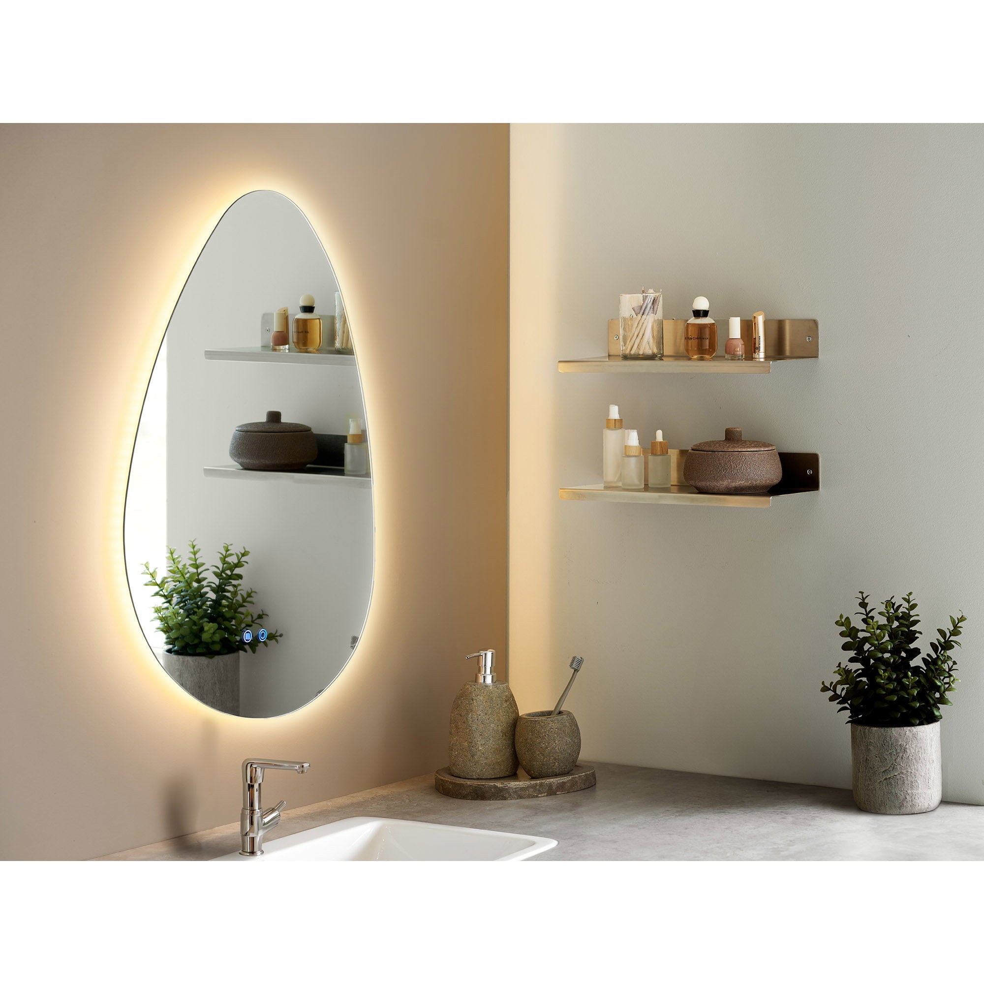 Kiama Spiegel - Spiegel mit LED, Antibeschlag und 3 Lichteinstellungen, organische Form, 58×80 cm