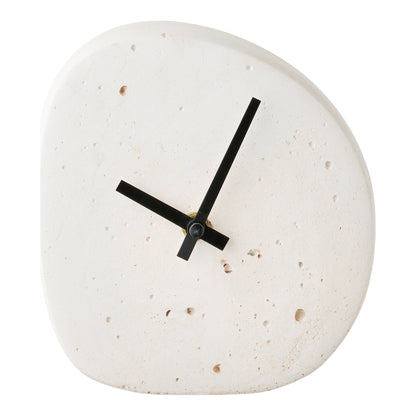 Linz Tischuhr - Tischuhr, organische Form, Zement, weiß, geräuschloses Uhrwerk 14x15 cm