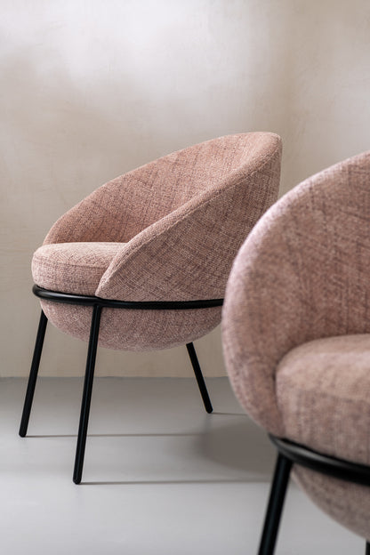 Esszimmerstuhl mit Eisenbeinen, hellrosa/schwarz