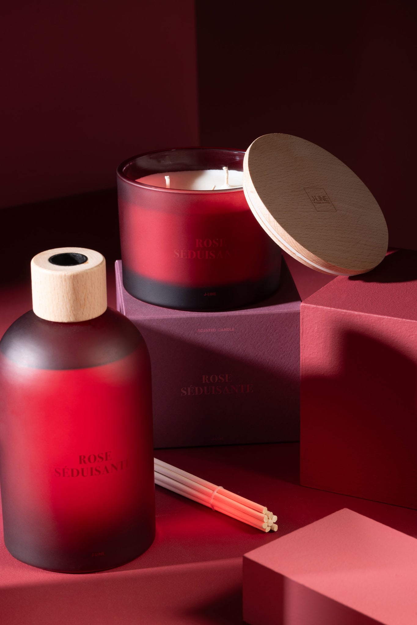 Scented Candle Accords Essentiels Rose Seduisante-28H