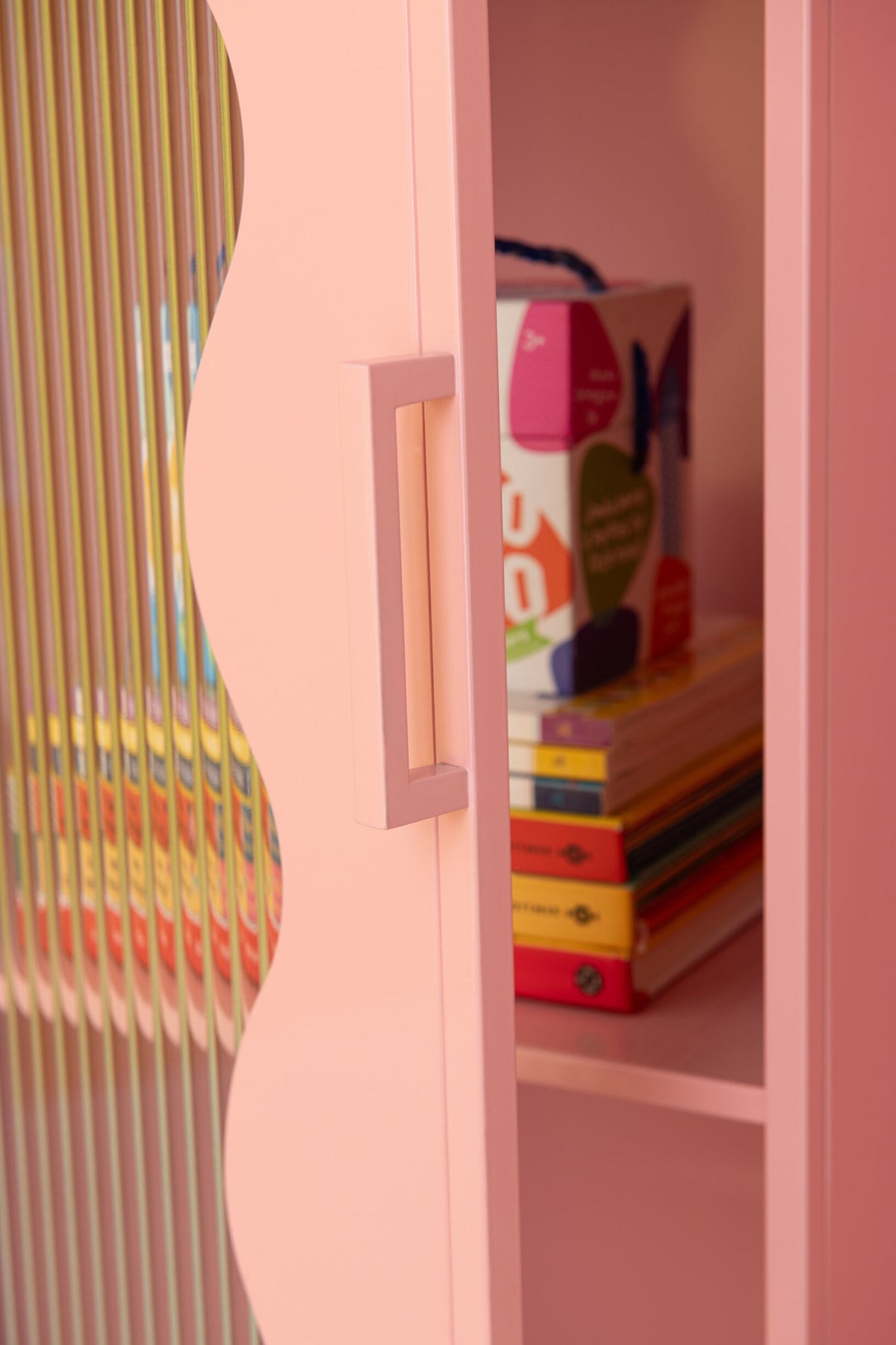 Schrank Waves Eisen/Glas Hellrosa