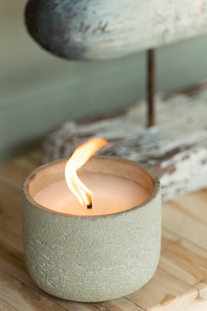 Outdoor Candle 16H Round Paraffin Light Green Small