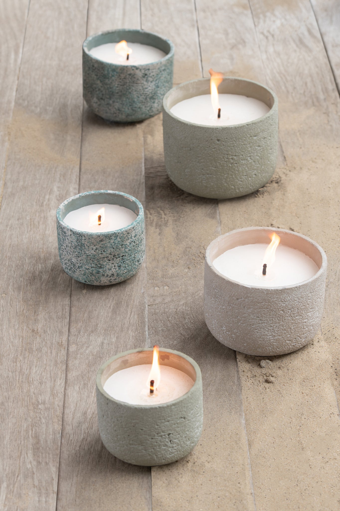 Outdoor Candle 16H Round Paraffin Turquoise Small
