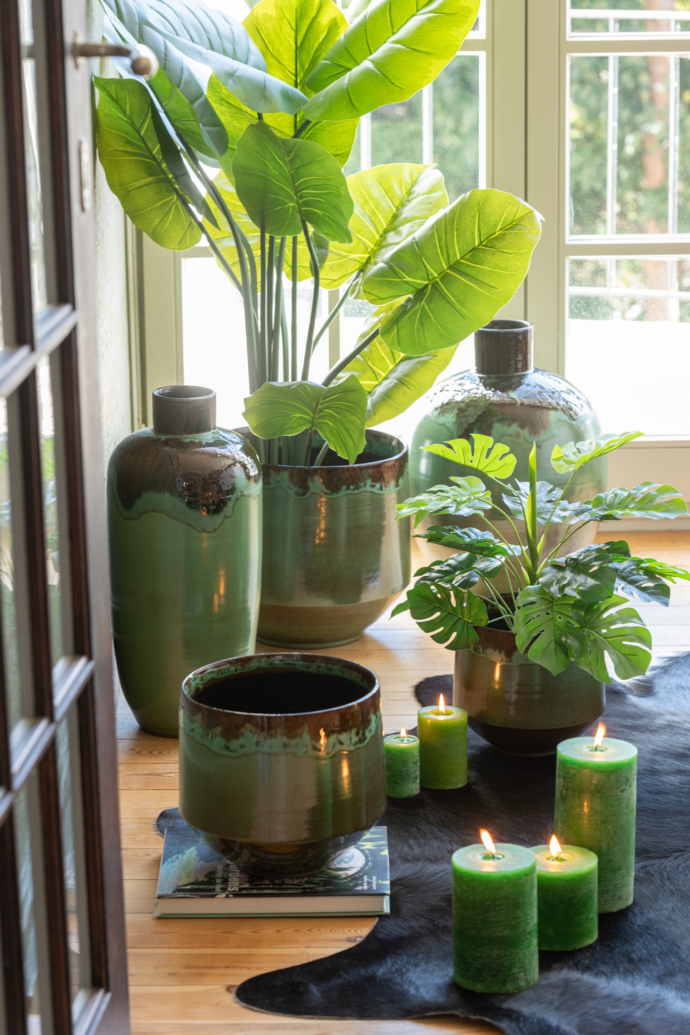 Cylinder Candle Light Green M 42H