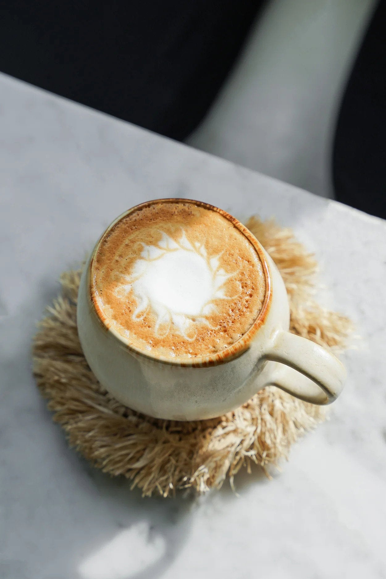 The Fringe Raffia Coaster - Natural