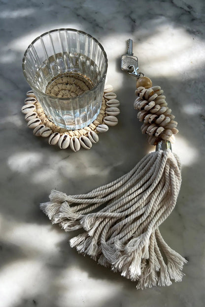 Der Raffia-Muschel-Untersetzer – Natürlich