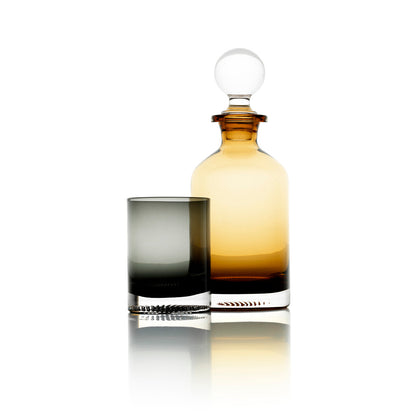Karaf Dot Decanter – gerecycled glas, amber, ø9×27 cm