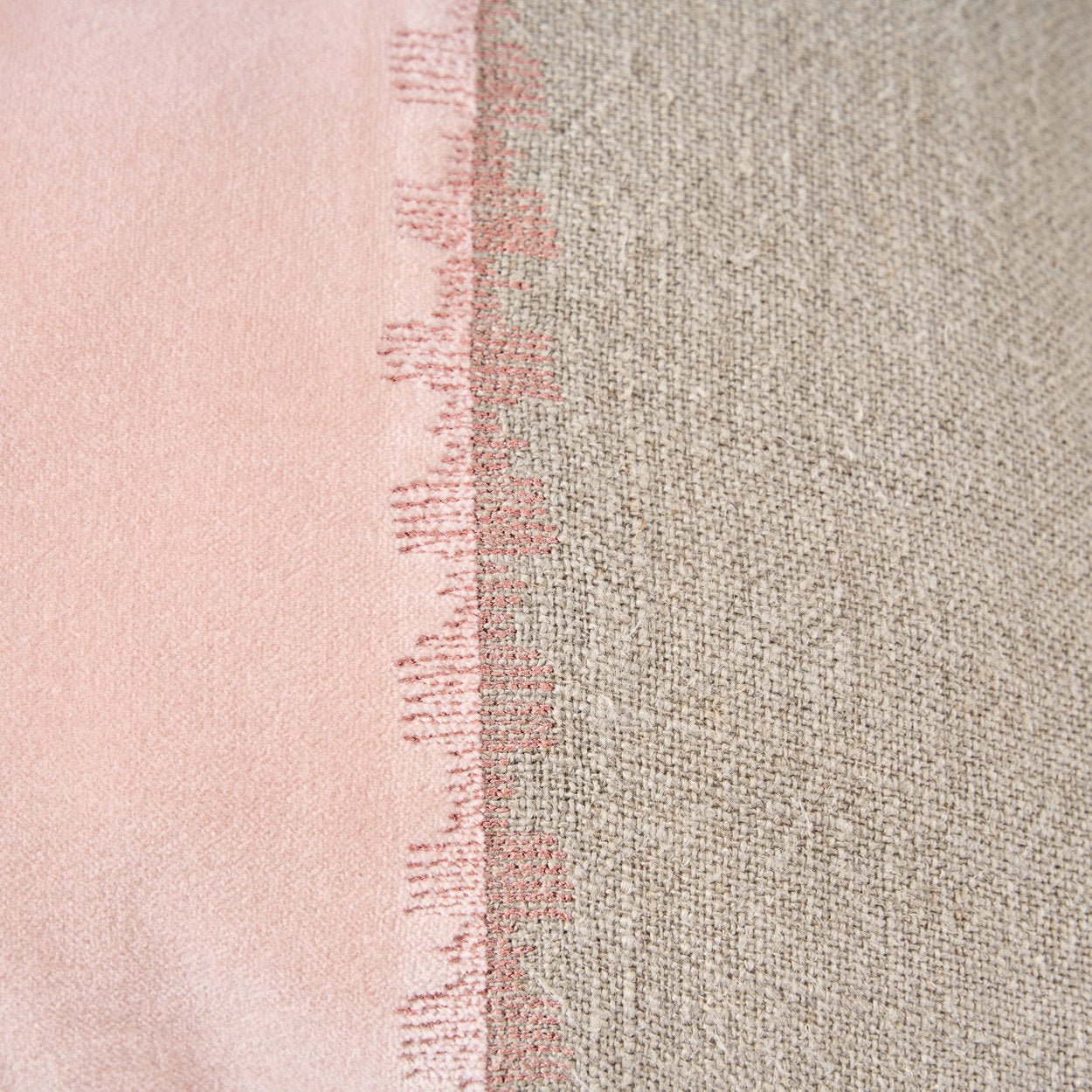 Kussenhoes Velvet Divorce – linnen/fluweel, naturel roze, 30x50 cm