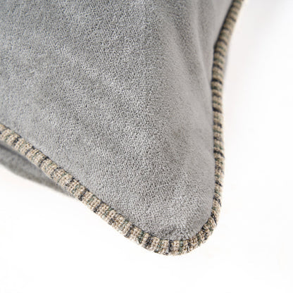 Der Samtkissenbezug Velvet Crush – Grau – 50x50