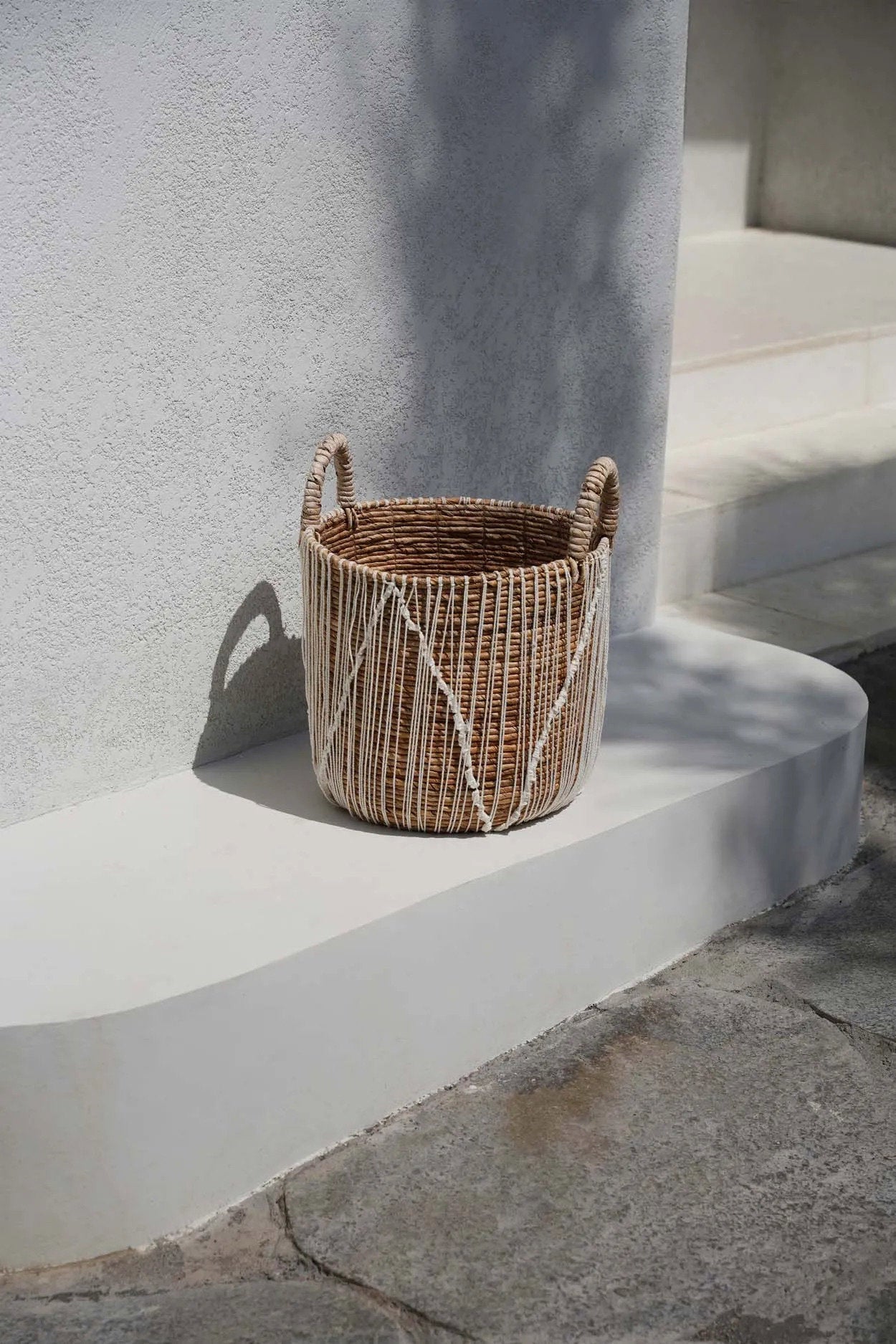 The Straight Stitched Macrame Basket - L