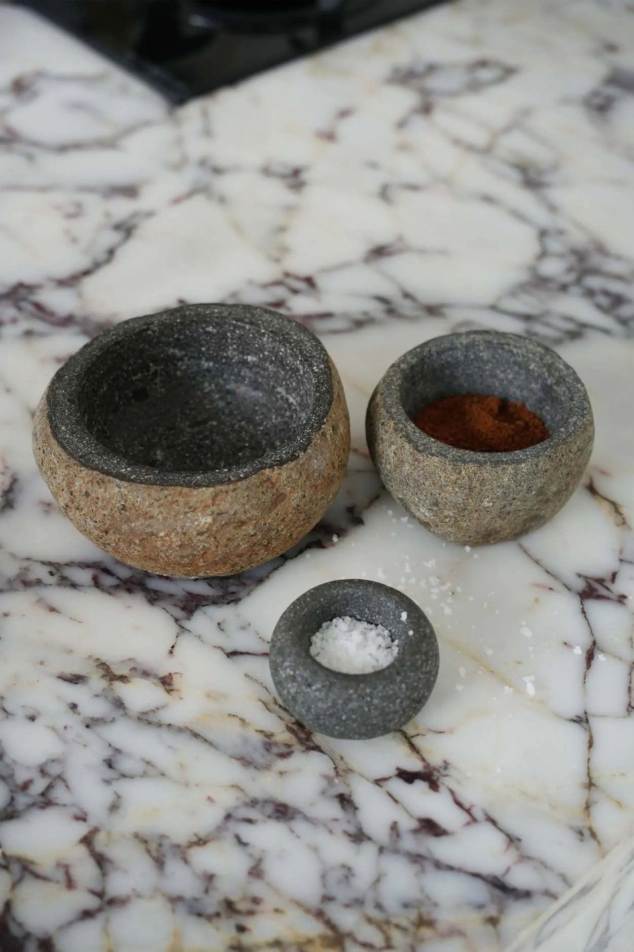 Die River Stone Schale - Schwarz - M