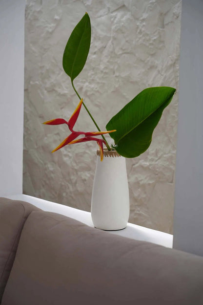 Die hinterhältige Vase - Weiß Natur - M