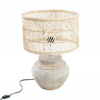 Die Kythira Tischlampe - Naturbeton